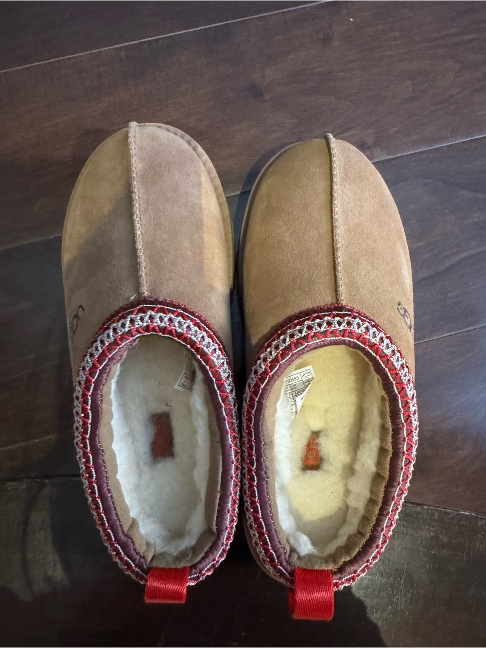 Brand new UGG Chestnut Slip-On Slippers with Red Trim
